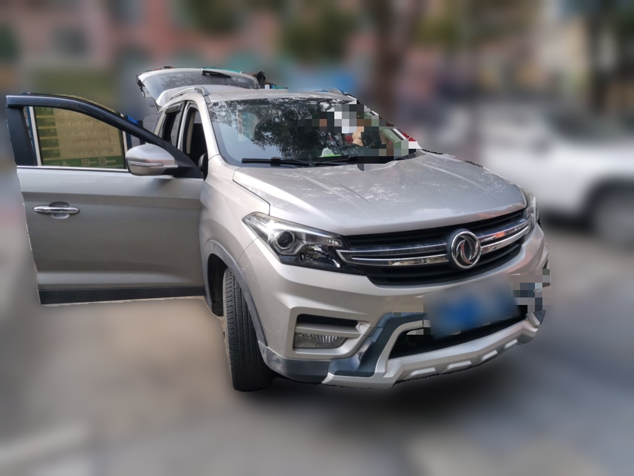 Fengon S560 2018 1.8L MT 7-Seater photo 3