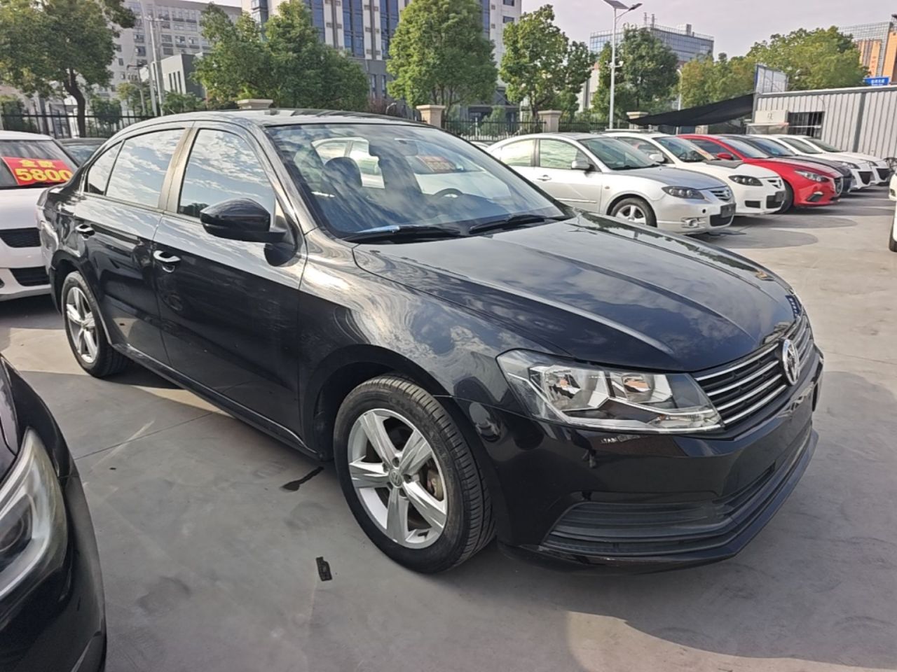 Lavida 2017 1.6L AT photo 5