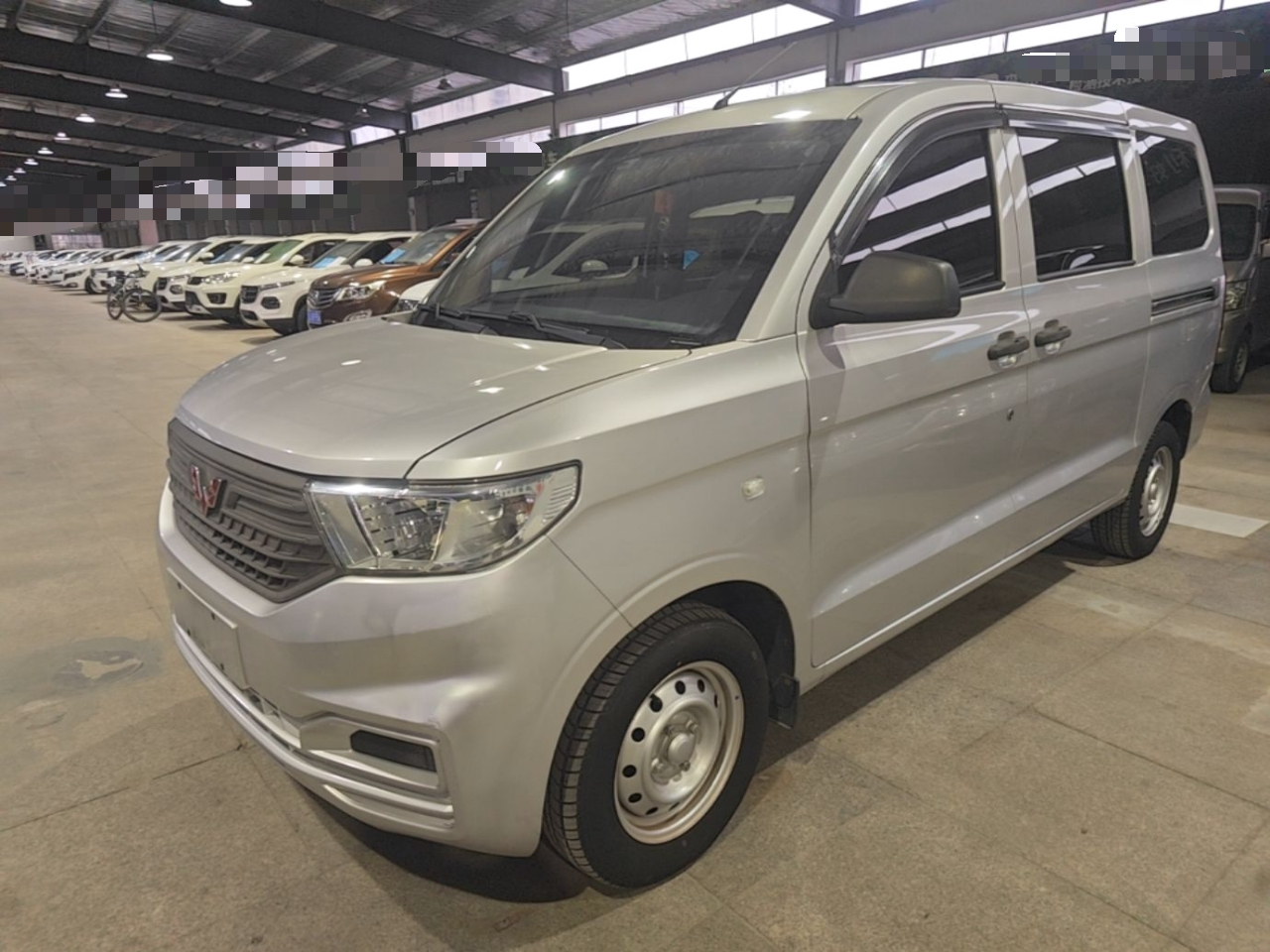 Wuling Hongguang V 2022 1.5L LAR