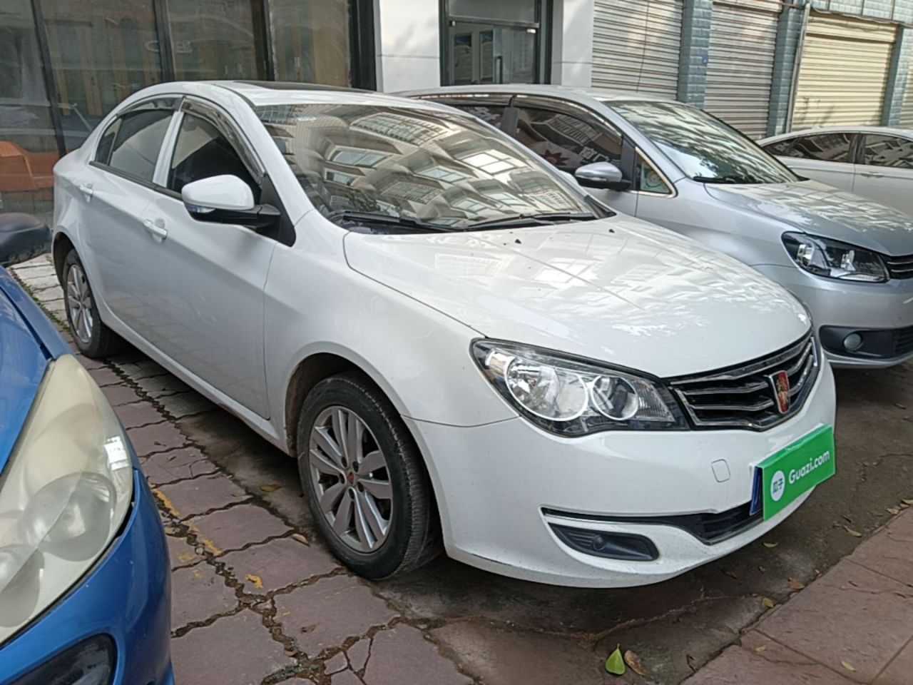 350 2015 1.5L MT Luxury photo 3