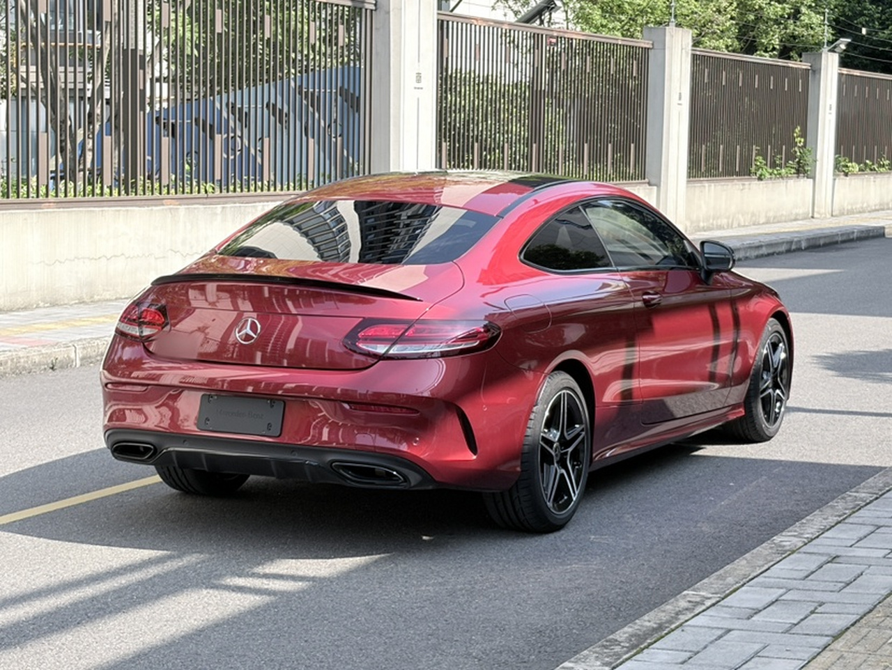 C-Class Imported 2023 C 260 Coupe photo 4