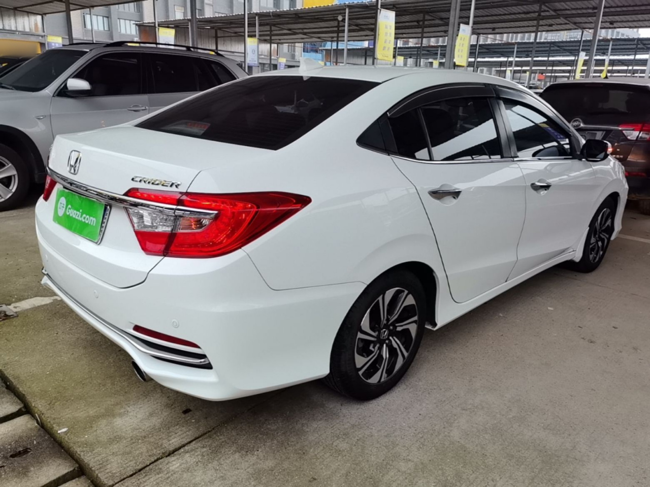 Crider 2016 1.8L CVT Luxury photo 4
