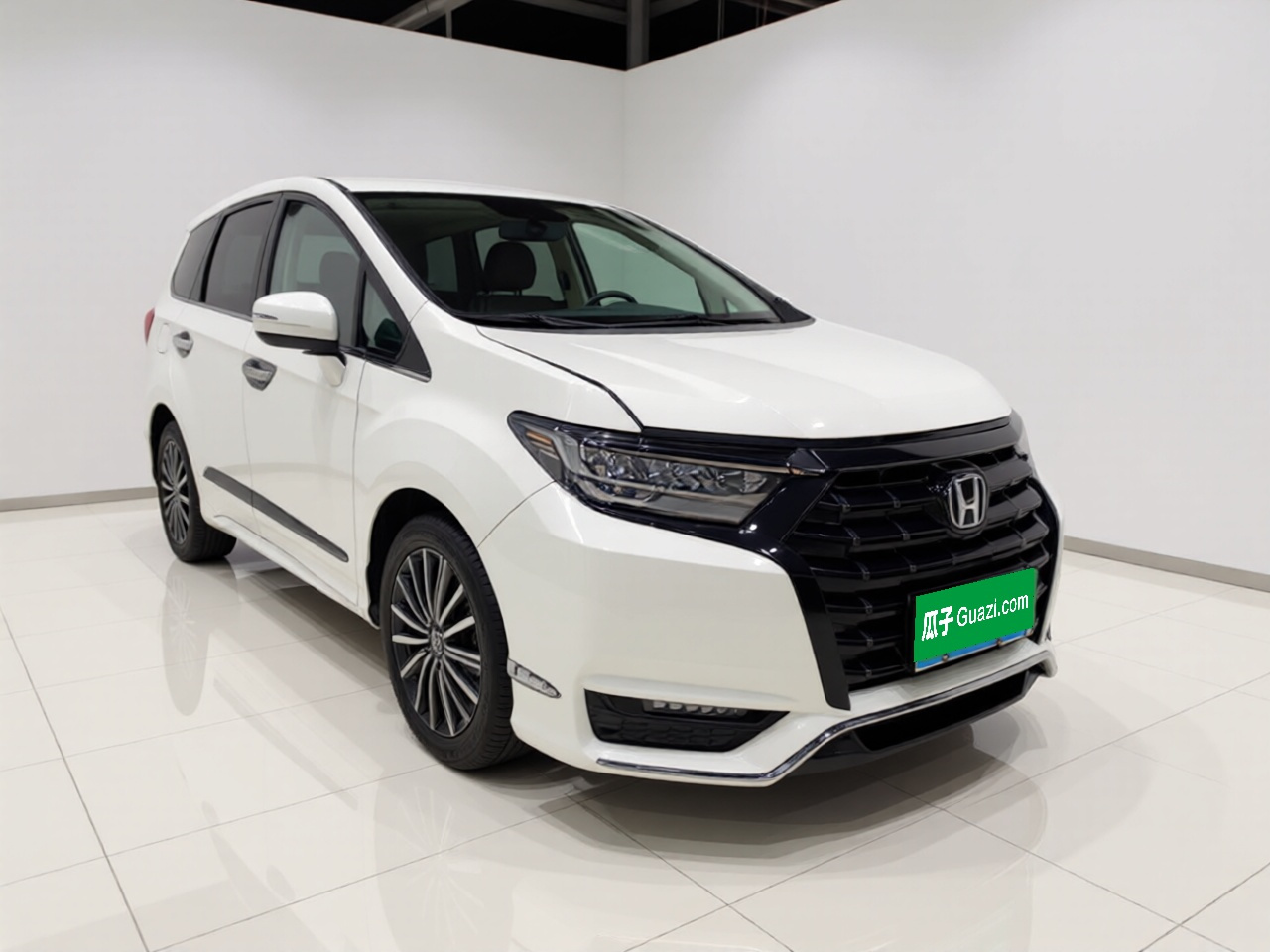 Elysion 2022 2.0L e:HEV Luxury photo 3