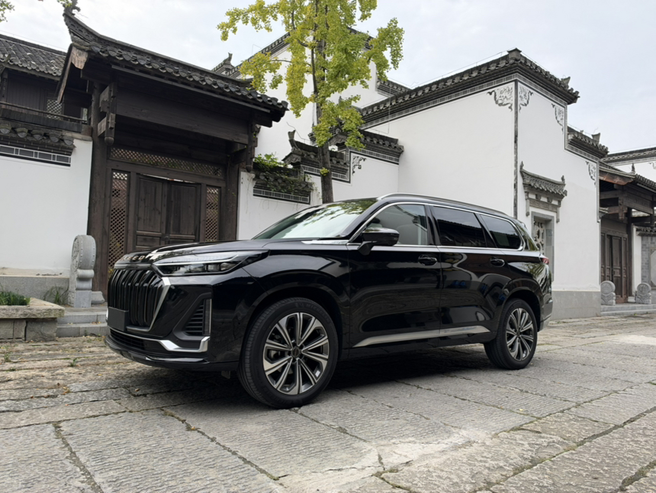 2023 400T AWD 7-Seater