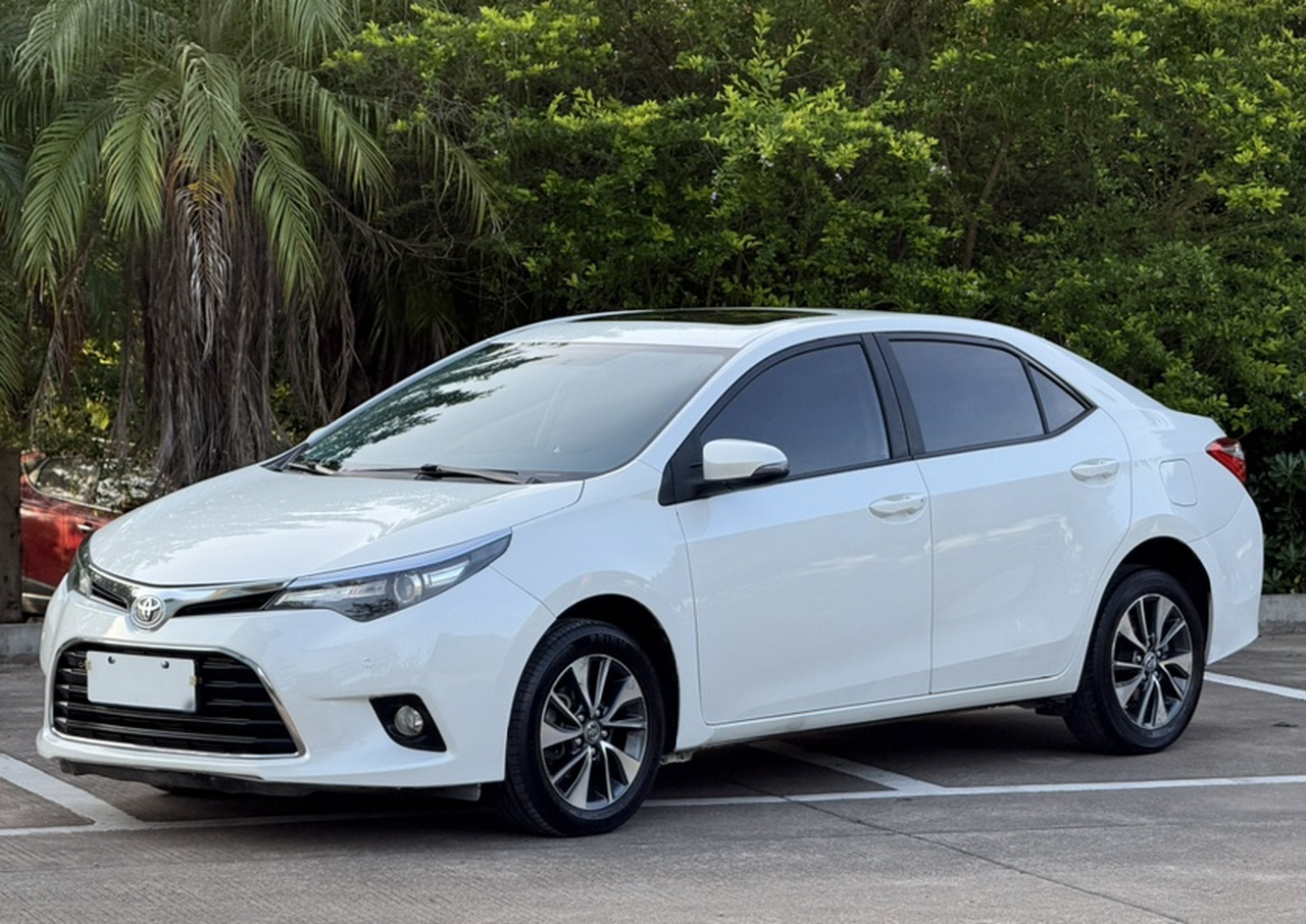 Levin 2014 1.8GS CVT Elite