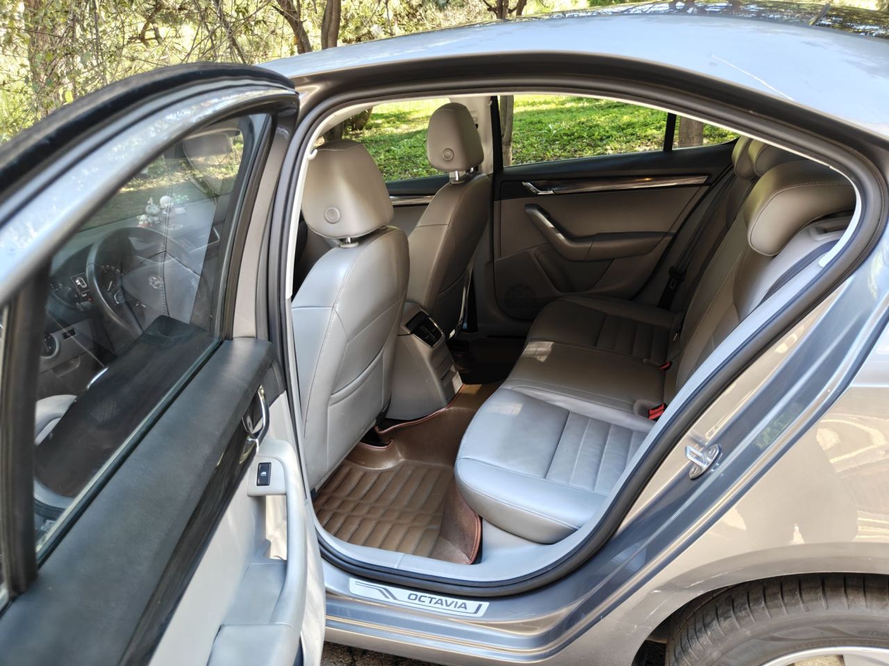 Octavia 2015 1.6L AT photo 5