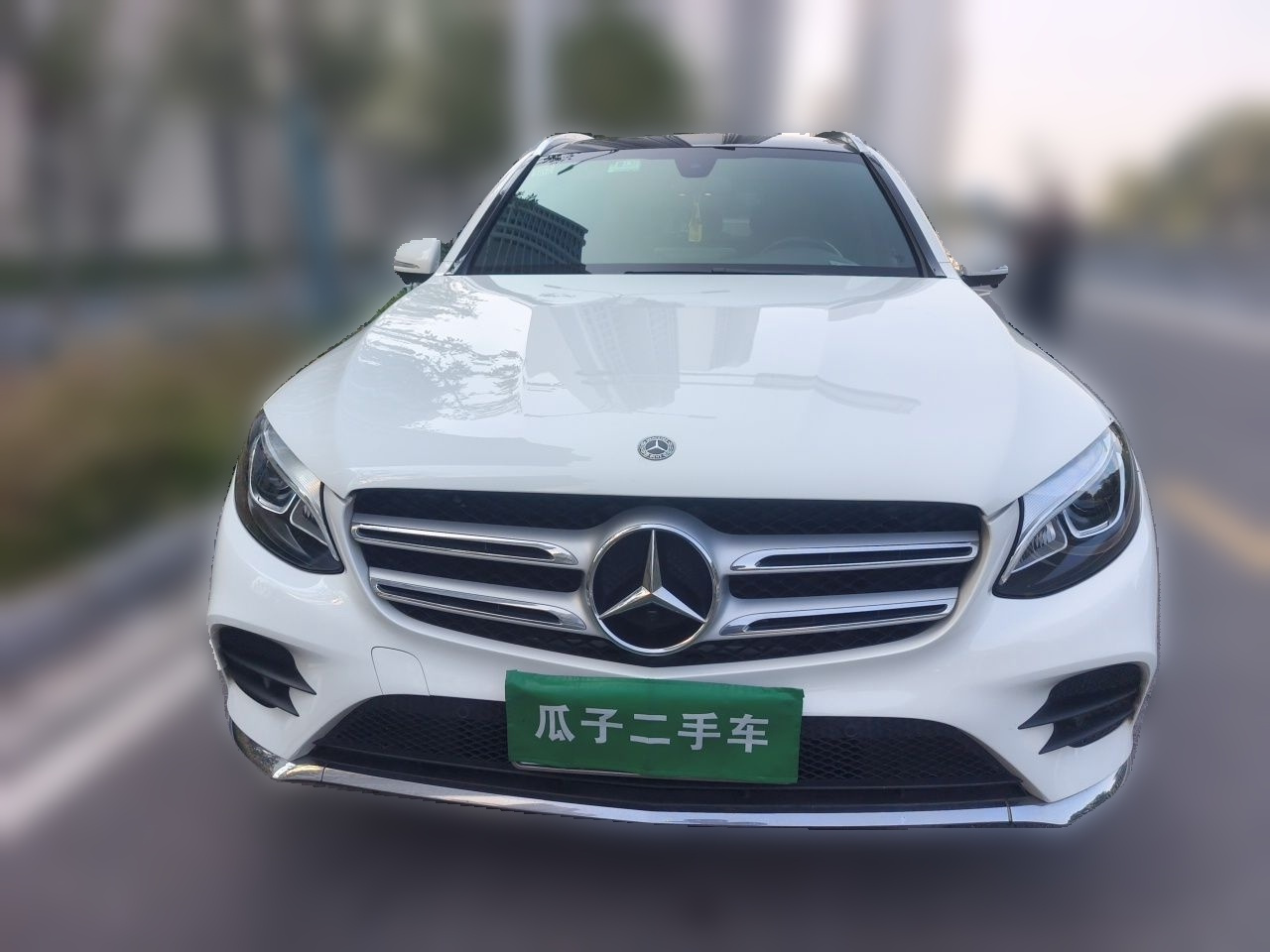 GLC 2019 GLC 260 L 4MATIC Dynamic photo 2