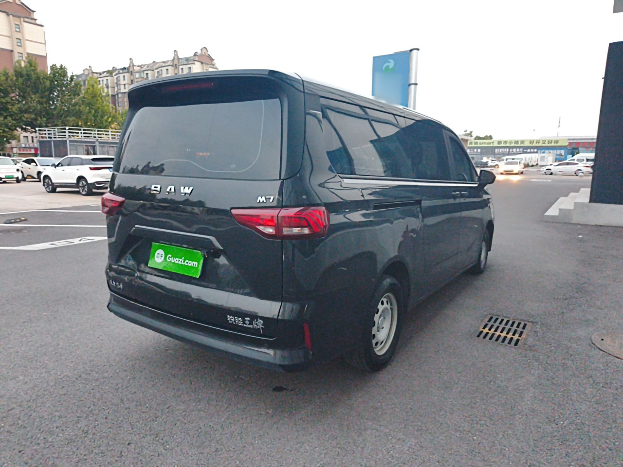 BAW M7 2023 1.6L Long Wheelbase 7-Seater photo 3