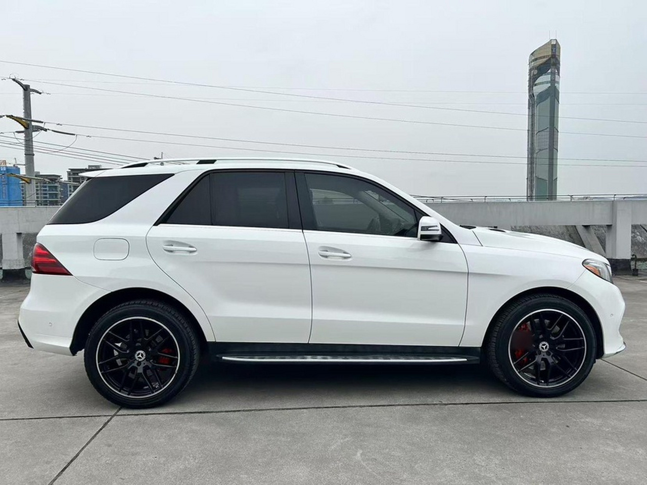 GLE-Class Parallel Import photo 2