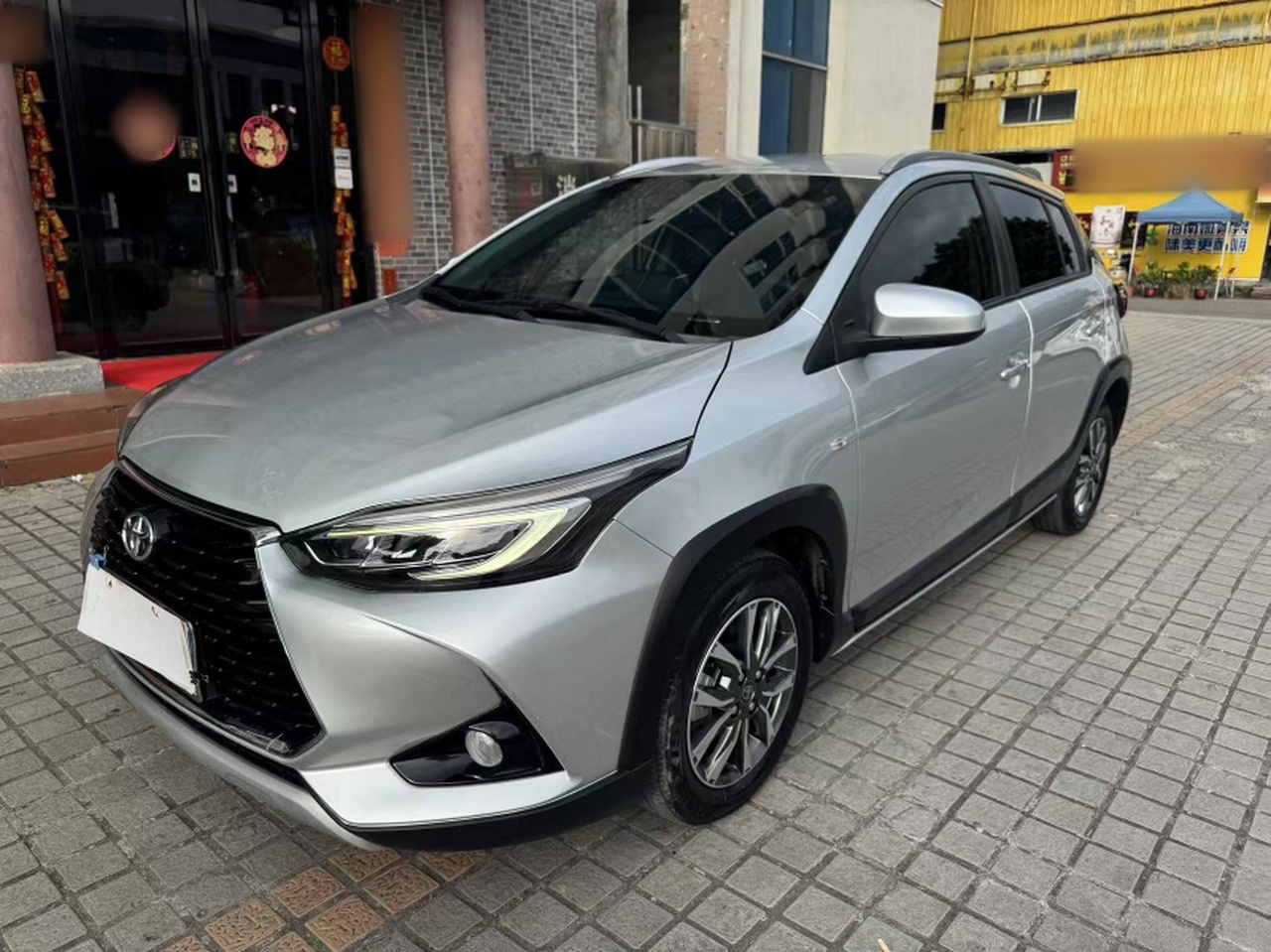 YARiS L 2022 X 1.5L CVT Luxury PLUS