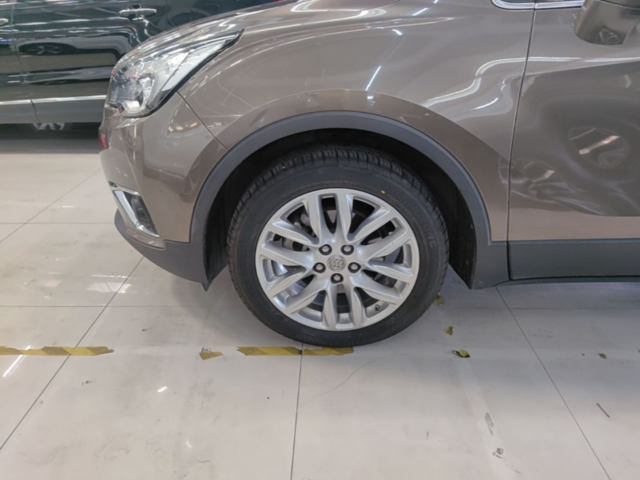 Envision 2019 28T AWD Elite China VI photo 3