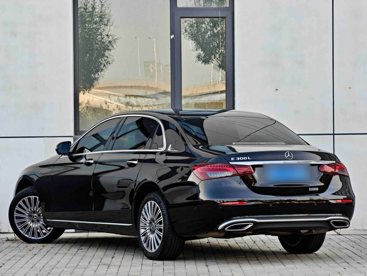 E-Class 2023 Facelift E 300 L Luxury photo 5