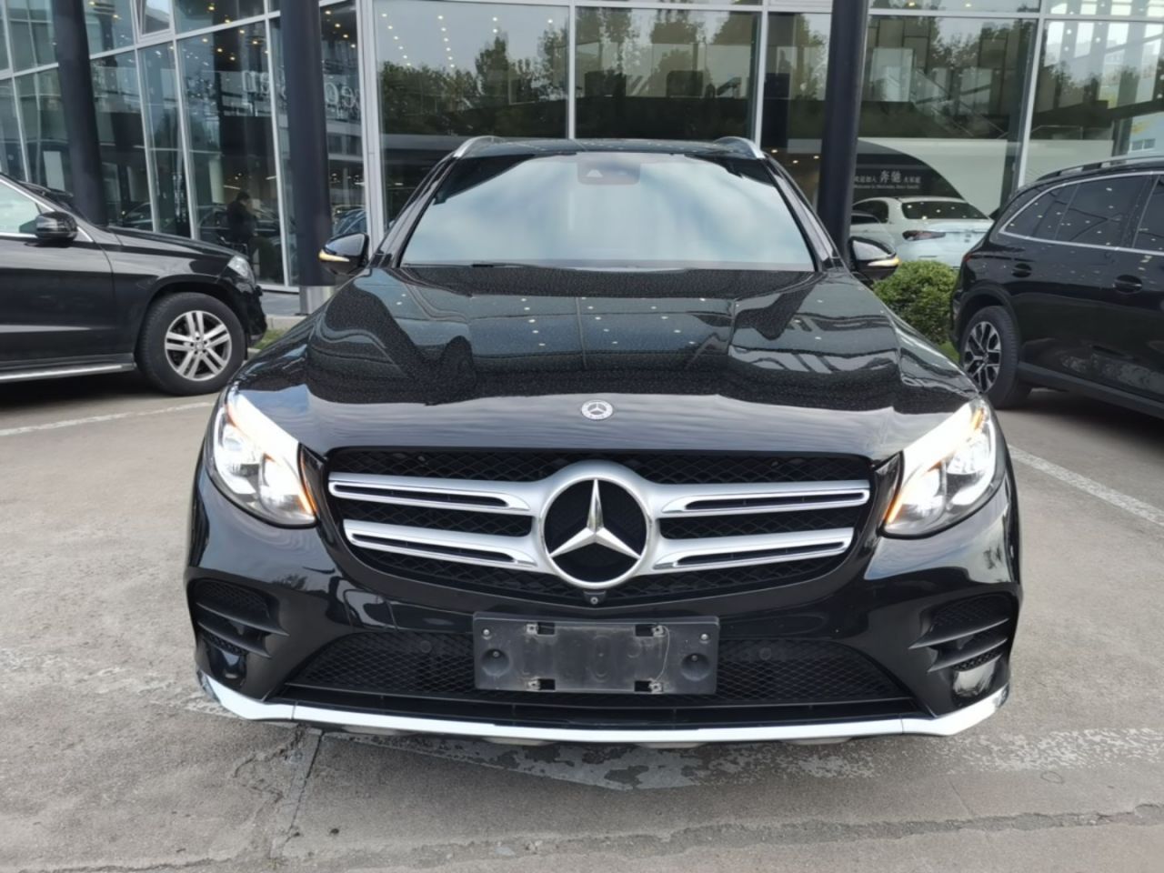 GLC 2017 GLC 300 4MATIC Dynamic photo 2