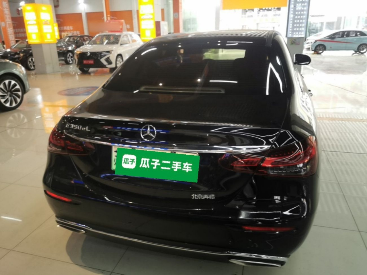 E-Class EV 2023 E 350 e L PHEV photo 3
