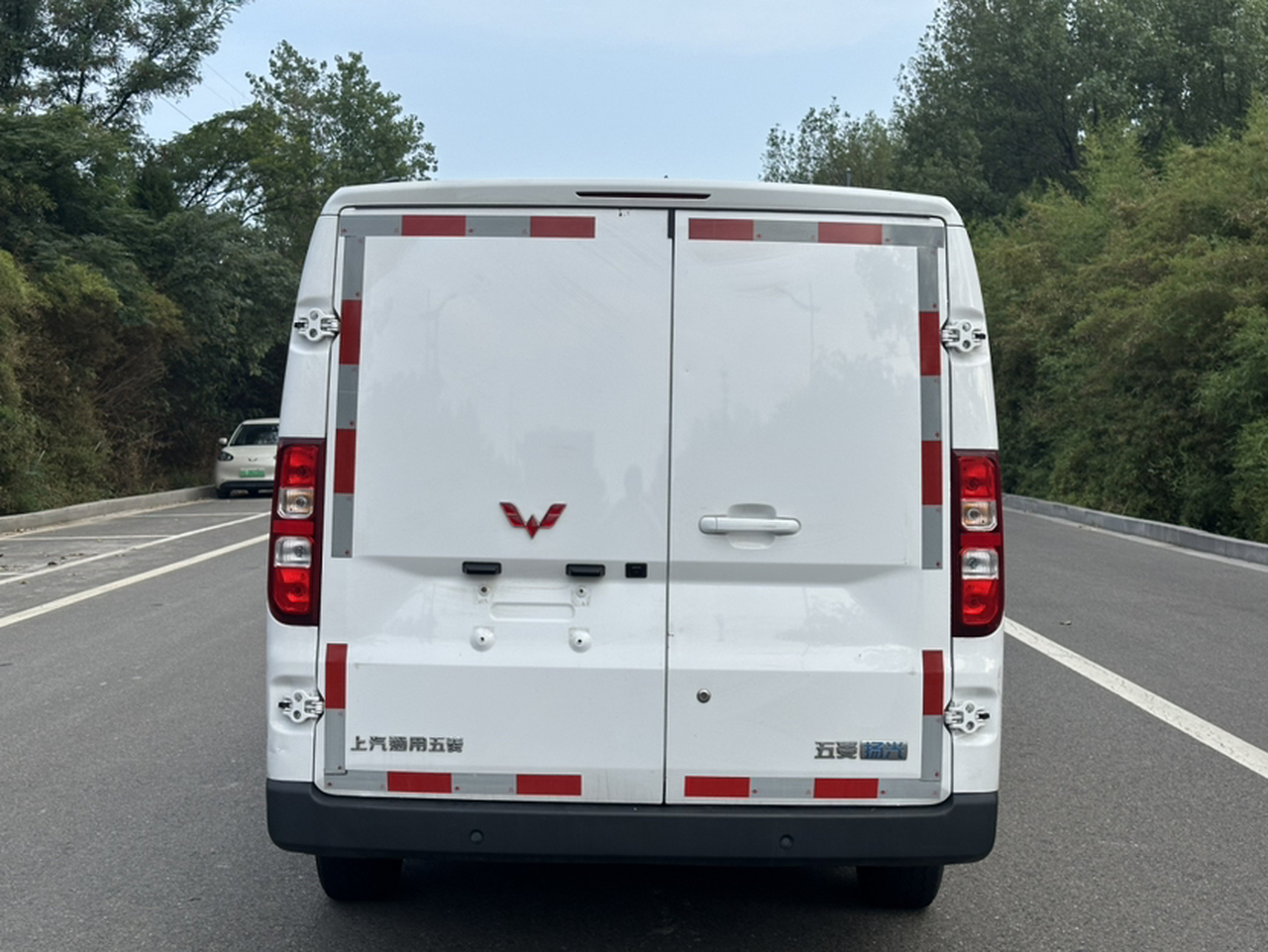 Wuling 2024 300km Comfort 60kW photo 2