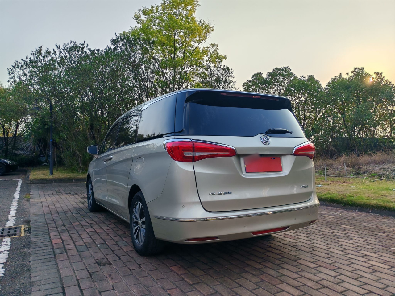 GL8 2017 ES 28T Luxury China V photo 4