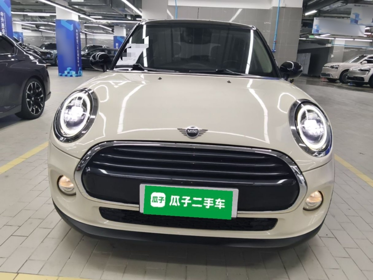 2018 1.5T COOPER Classic 5-Door photo 2