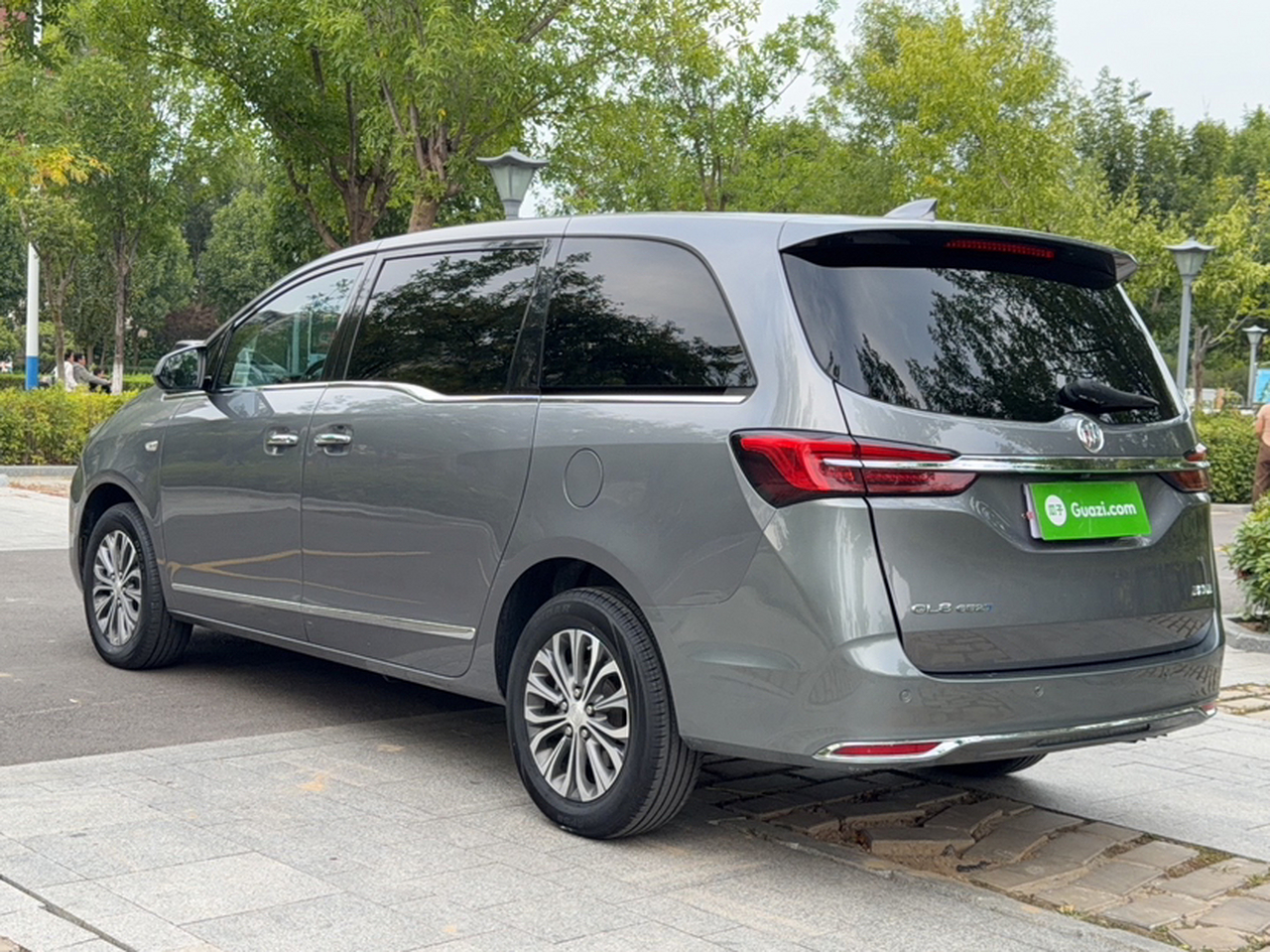 GL8 2022 652T Luxury photo 2