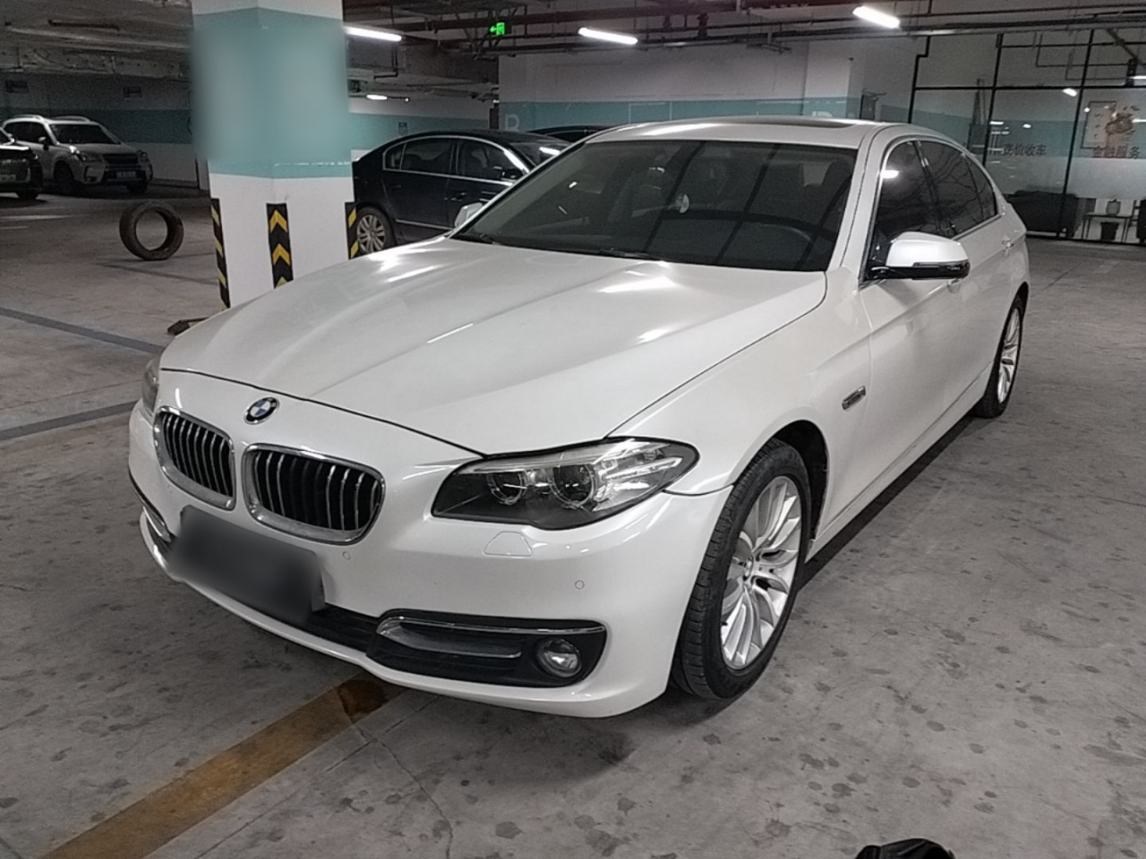 5 Series 2017 525Li Luxury Design Package