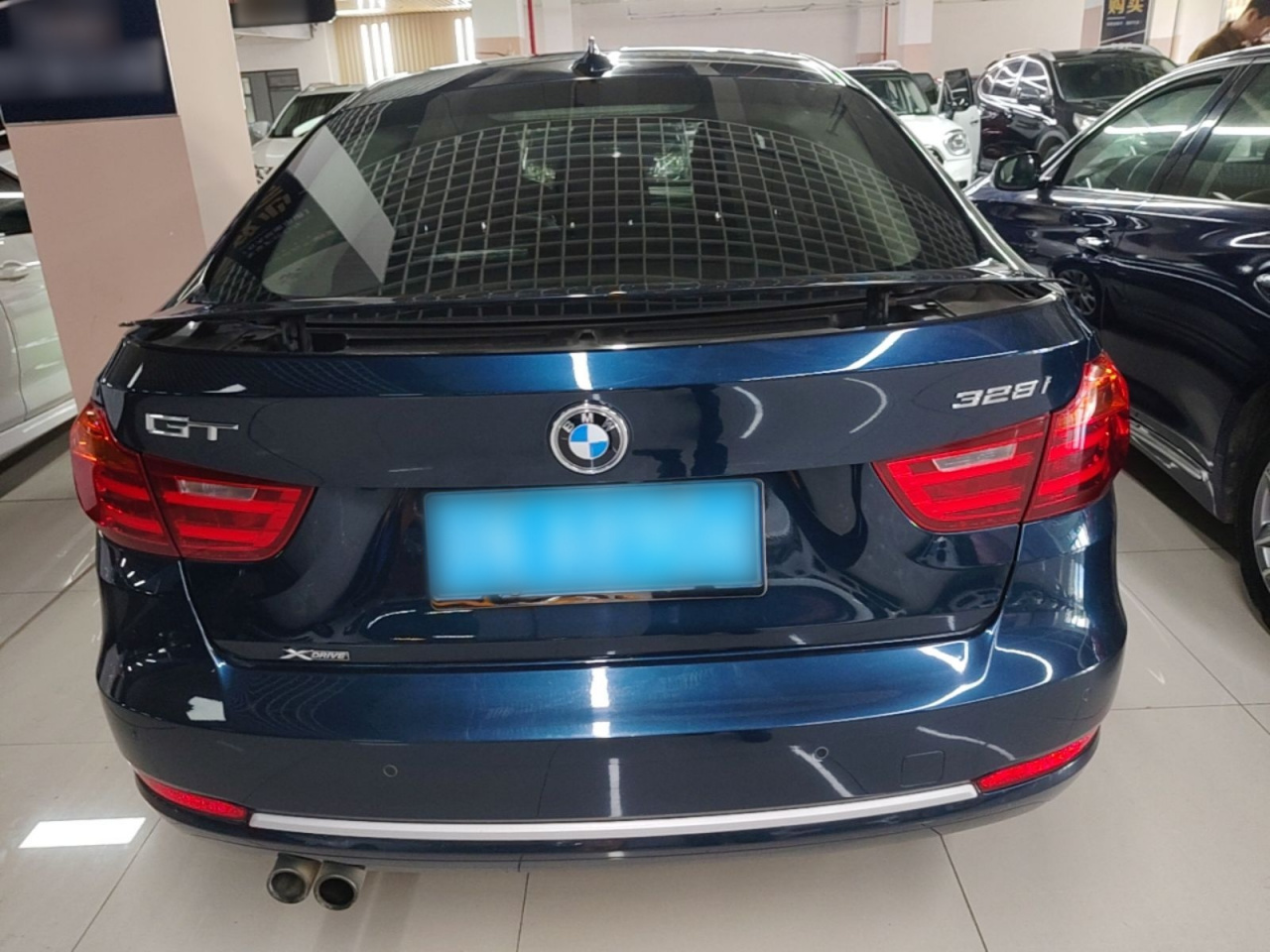 3 SeriesGT 2013 328i Design Package photo 5