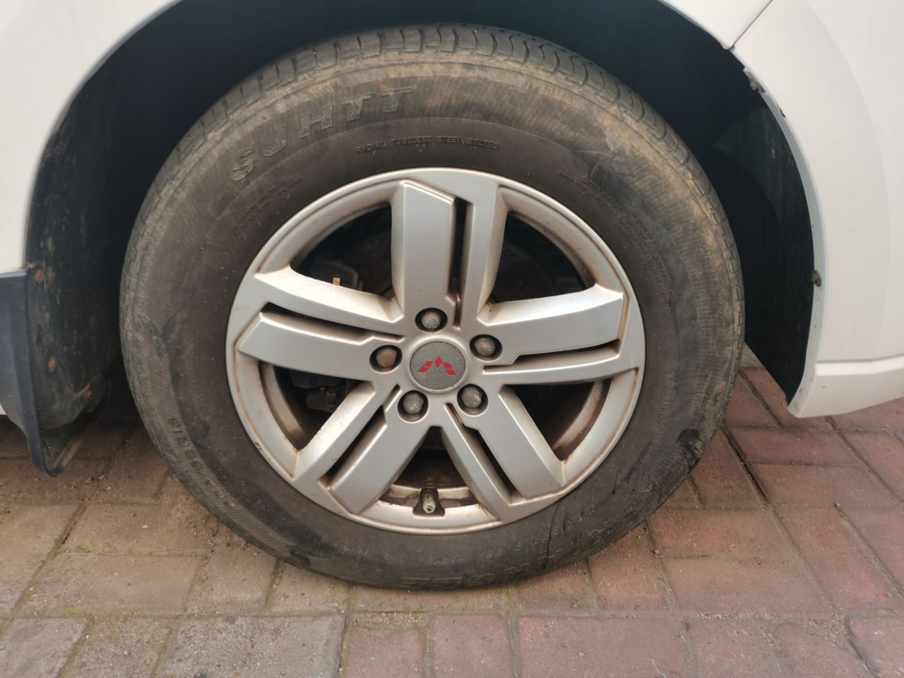 Wuling Hongguang PLUS 2019 1.5T MT Comfort 7-Seater photo 5