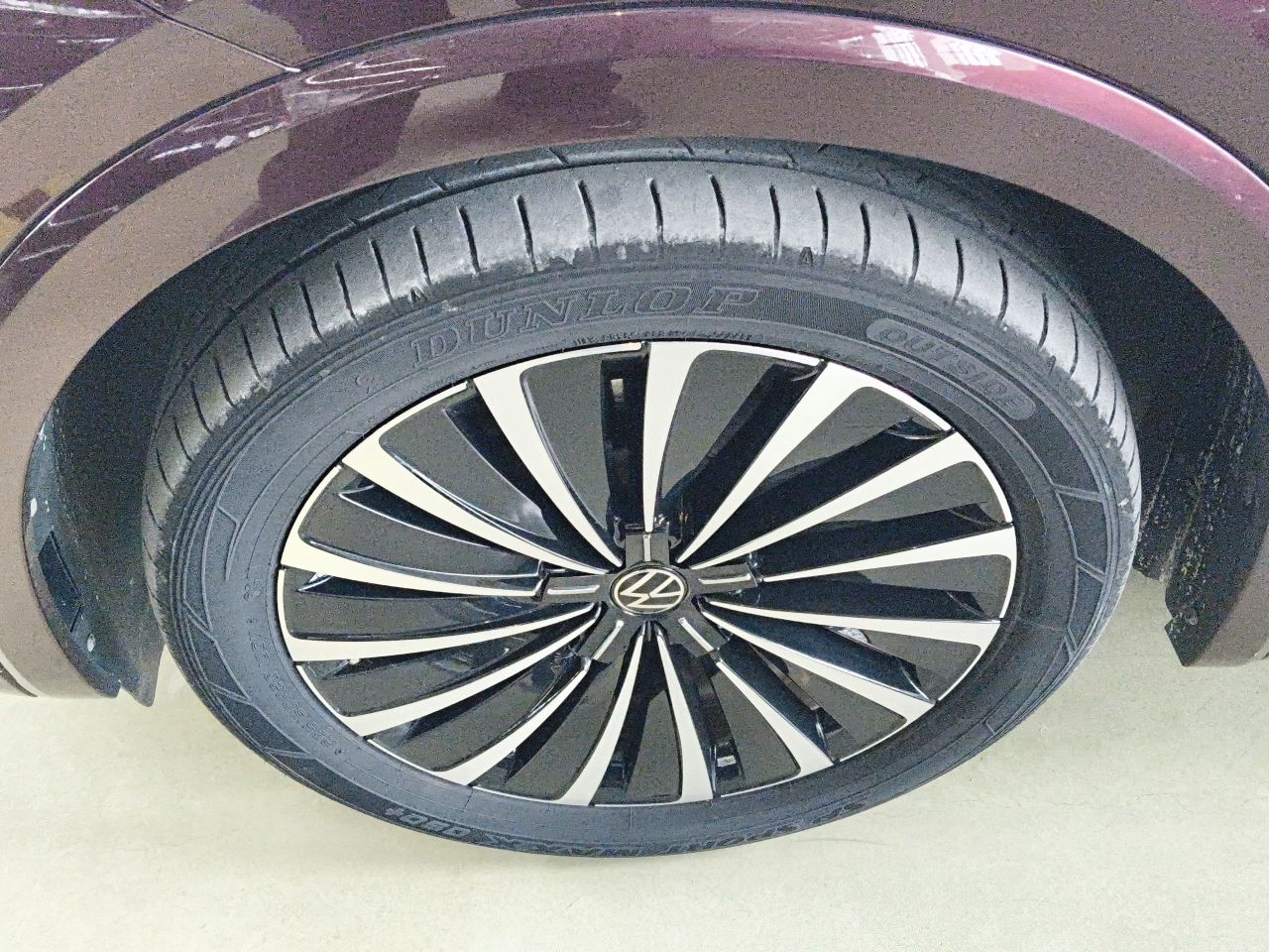 Viloran 2022 380TSI Premium photo 3