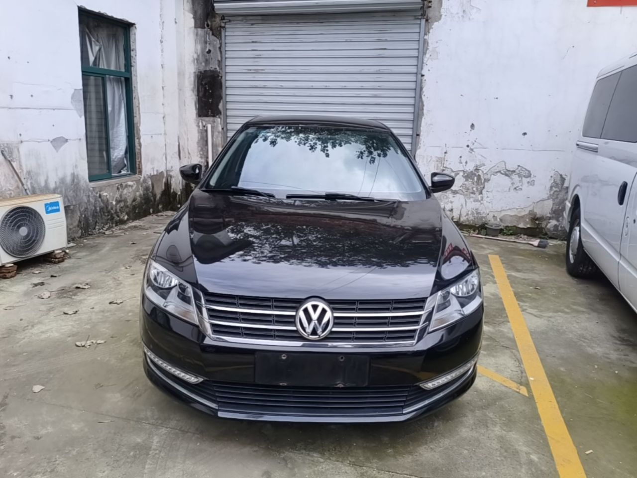 Lavida 2013 Facelift Classic 1.6L AT photo 2