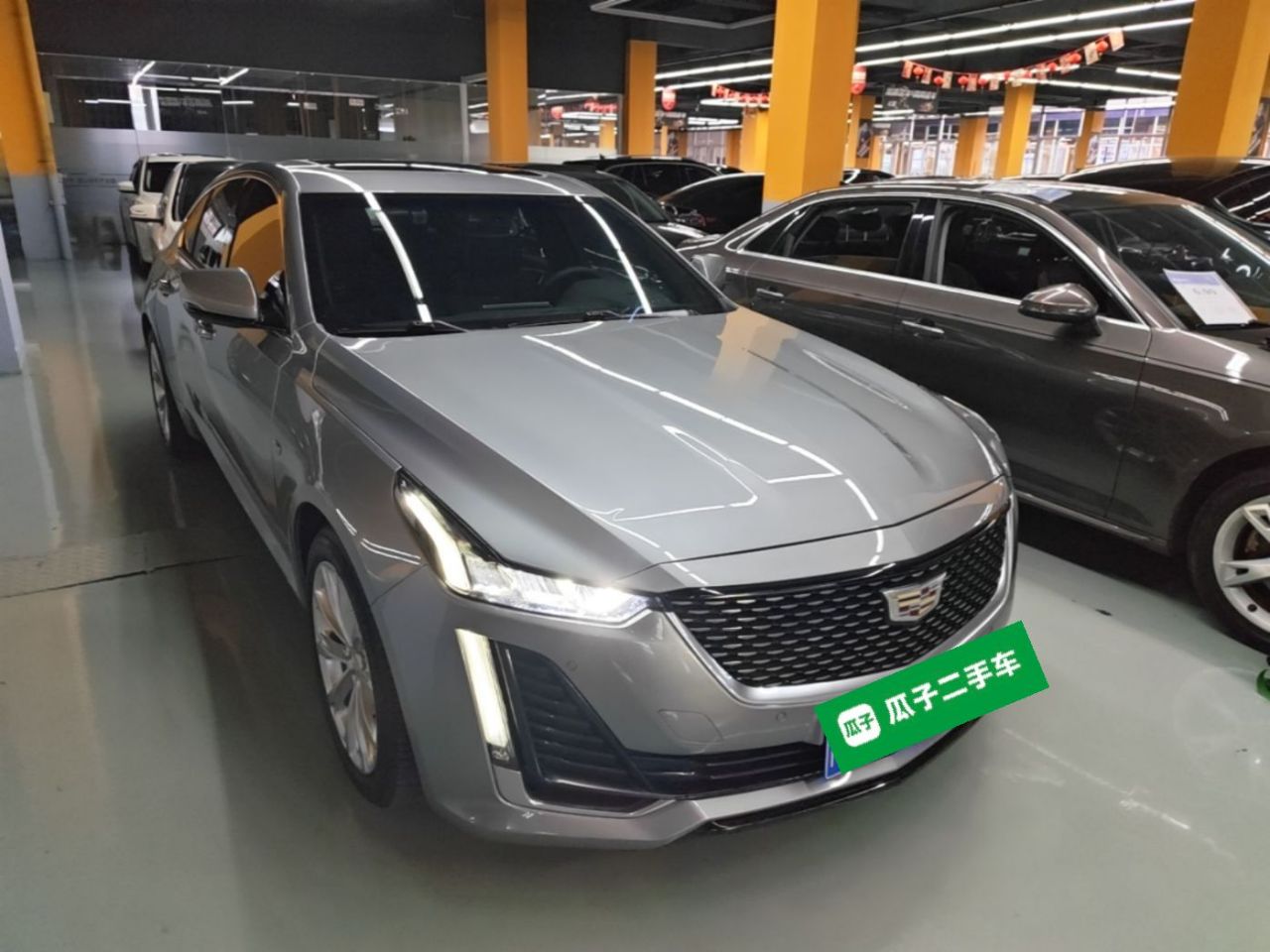 CT5 2023 28T Luxury Standard photo 3