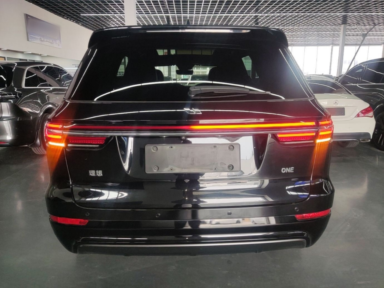 Li Auto ONE 2020 EREV 6-Seater photo 5