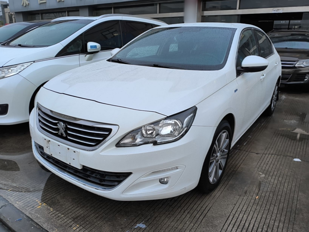 408 2018 350THP AT Luxury