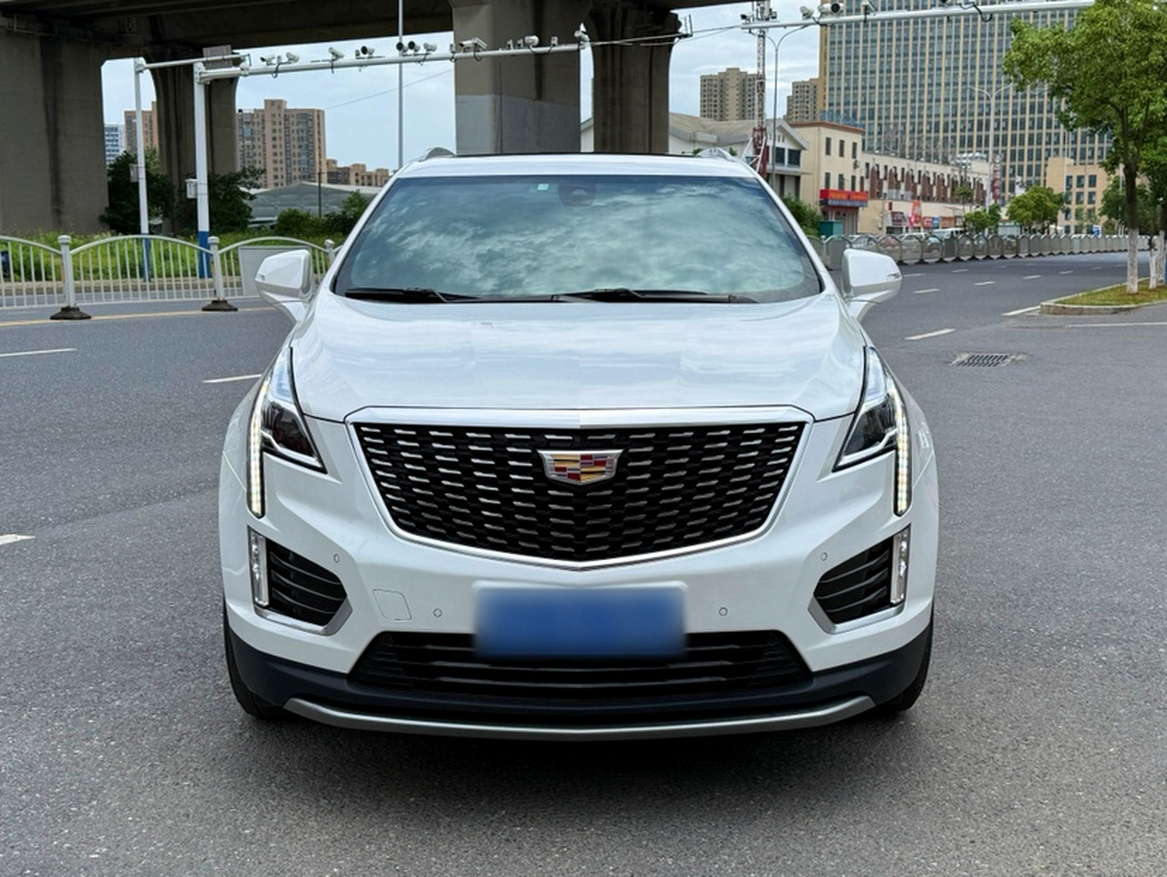 XT5 2021 28T Luxury photo 2