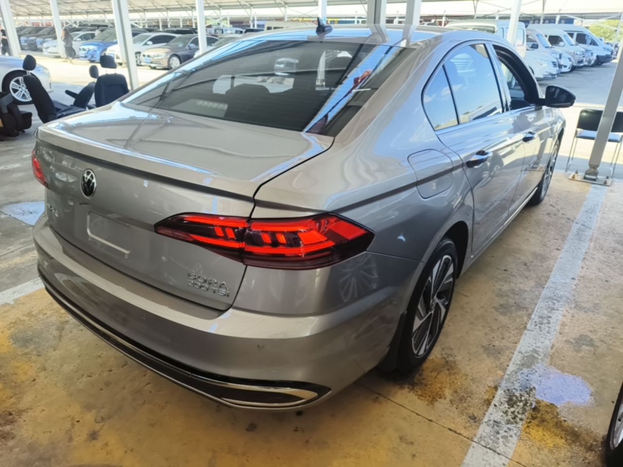 Bora 2023 200TSI DSGPRO photo 4