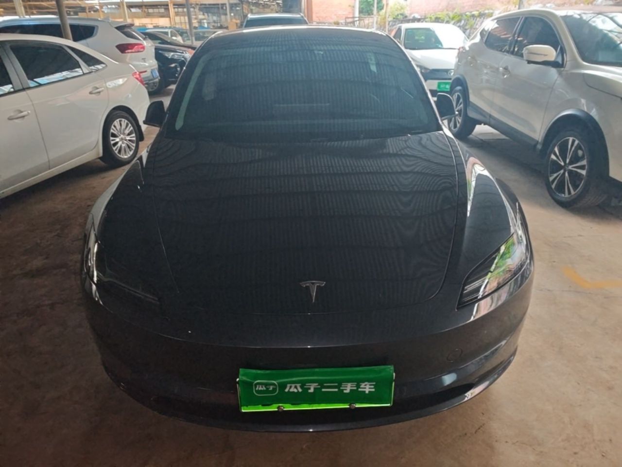 Model 3 2023 RWD photo 2