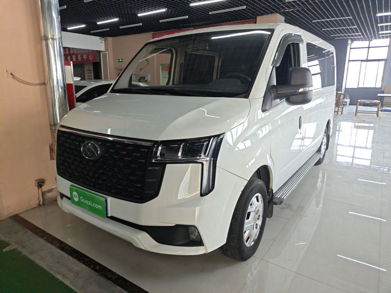 MAXUS V80 2024 6AMT Short Wheelbase 127Ps 5-Seater