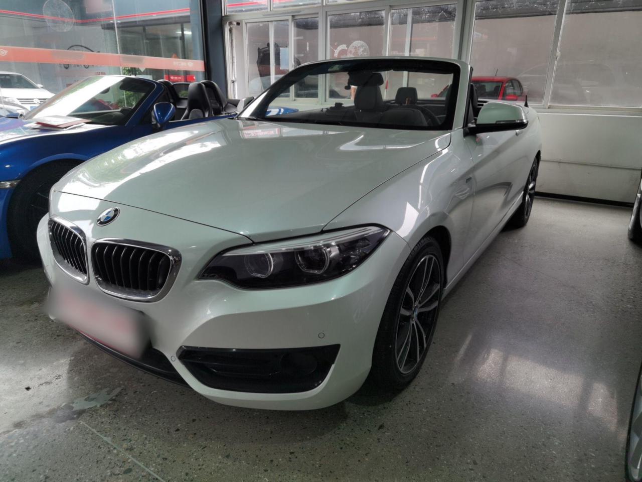 2 Series Imported 2018 220i Convertible Coupe Sport Design Package