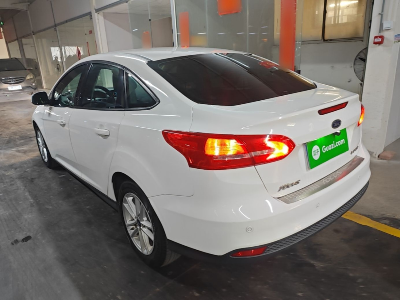 Focus 2015 Sedan 1.6L AT photo 4