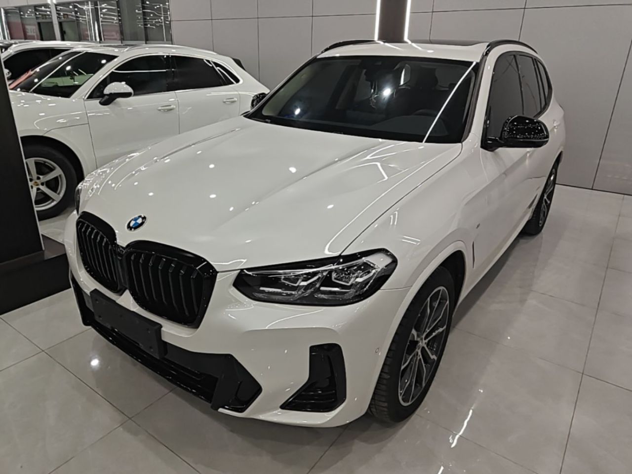 X3 2023 xDrive30i Leading M Night Package