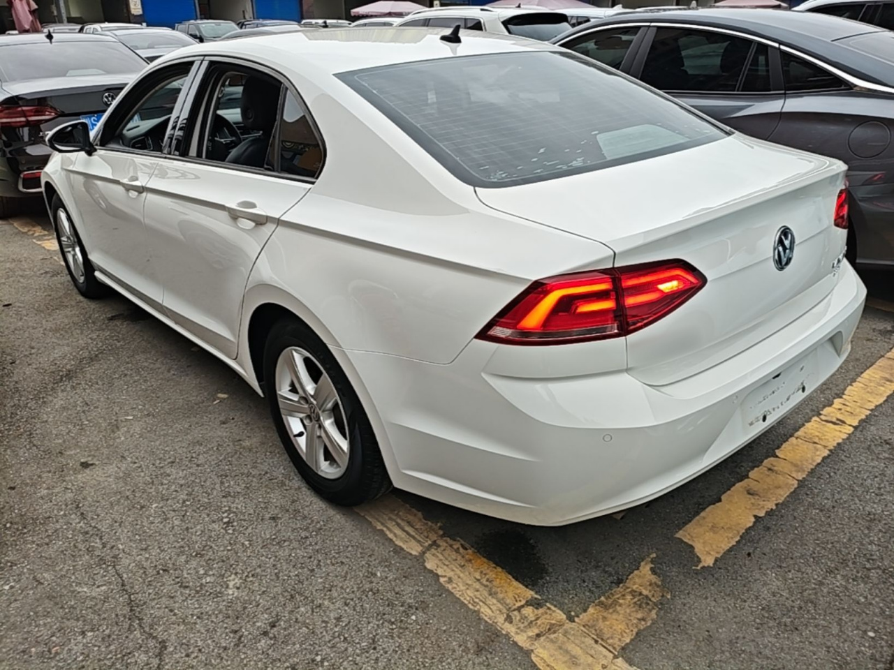 Lamando 2018 230TSI DSG photo 4