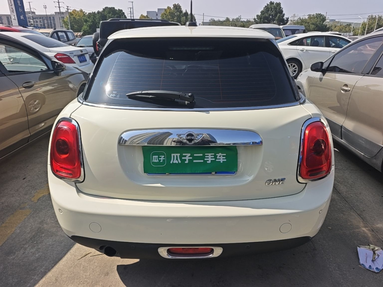 2015 1.2T ONE 5-Door photo 5