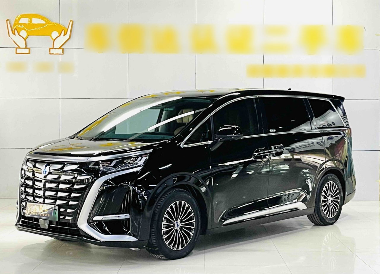 D9 2022 DM-i 970 AWD Noble
