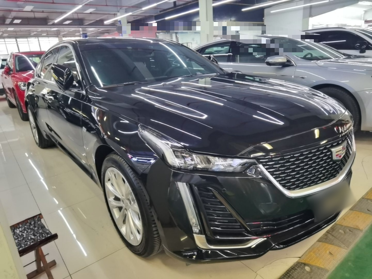 CT5 2023 28T Luxury Standard photo 3