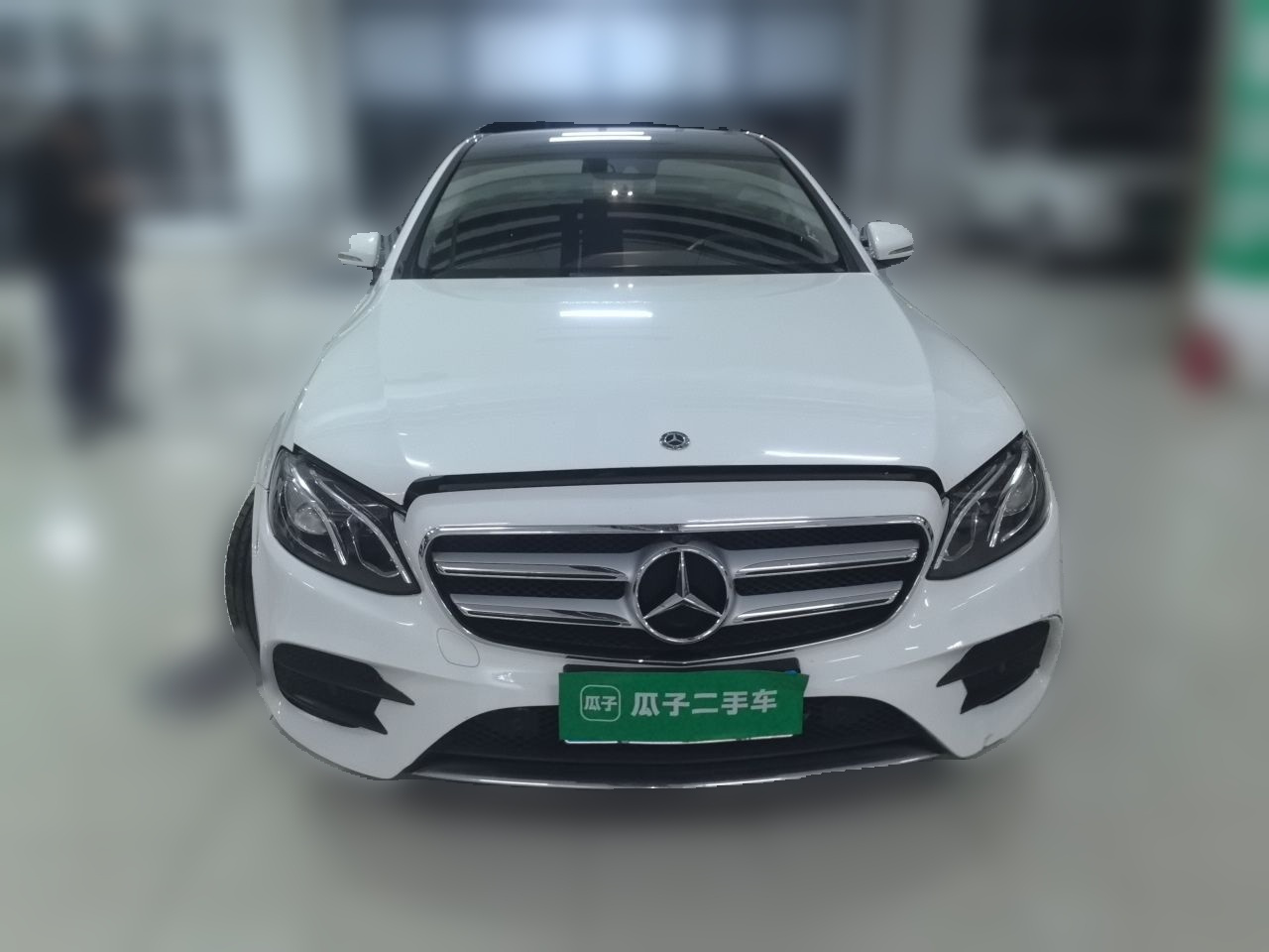E-Class 2017 E 300 L Sport Luxury photo 2