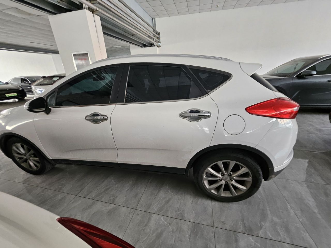Emgrand GS 2016 1.8L MT photo 3