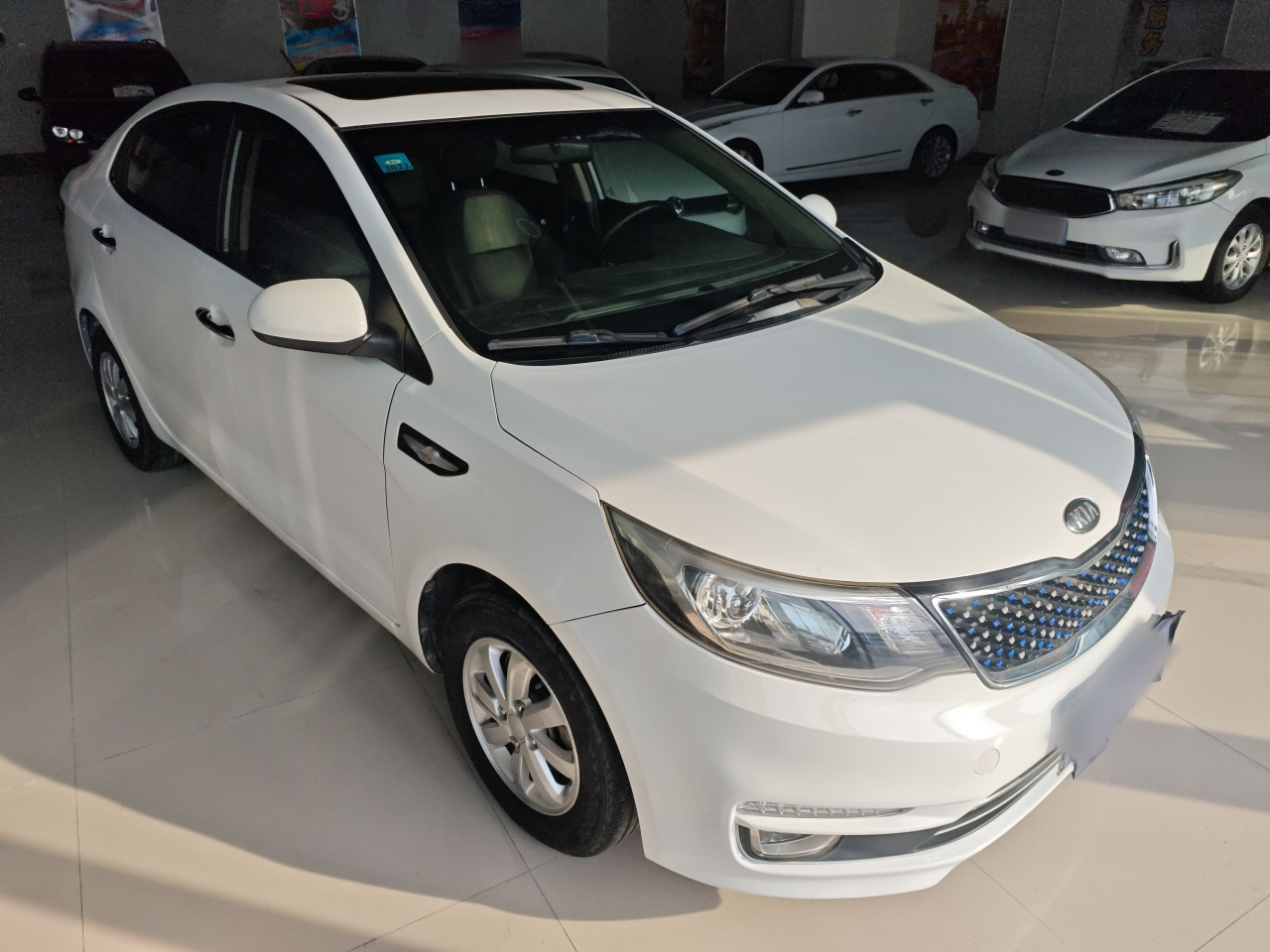K2 2015 Sedan 1.4L AT GLS photo 4