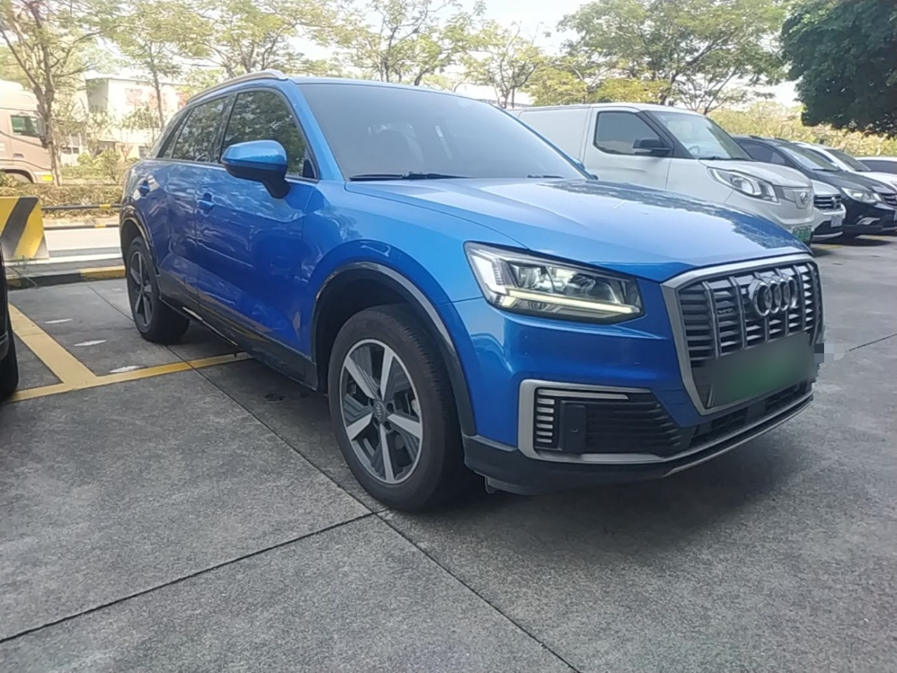 Q2L e-tron 2019 Q2L e-tron EV Smart photo 3
