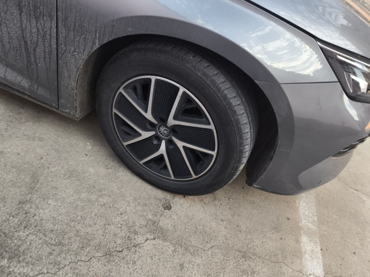Qin L 2024 DM-i 80KM photo 5