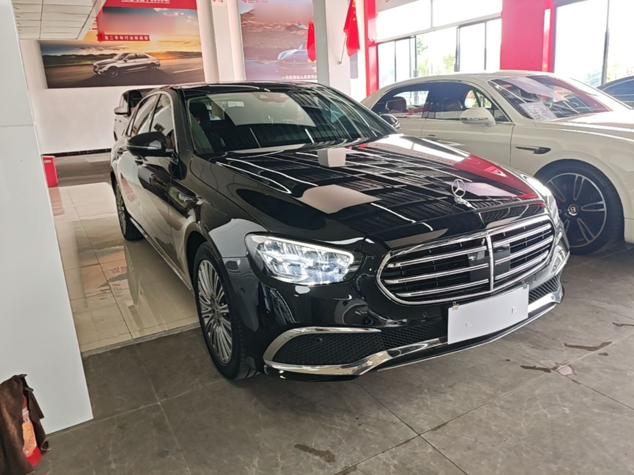 E-Class 2023 E 300 L Premium photo 3