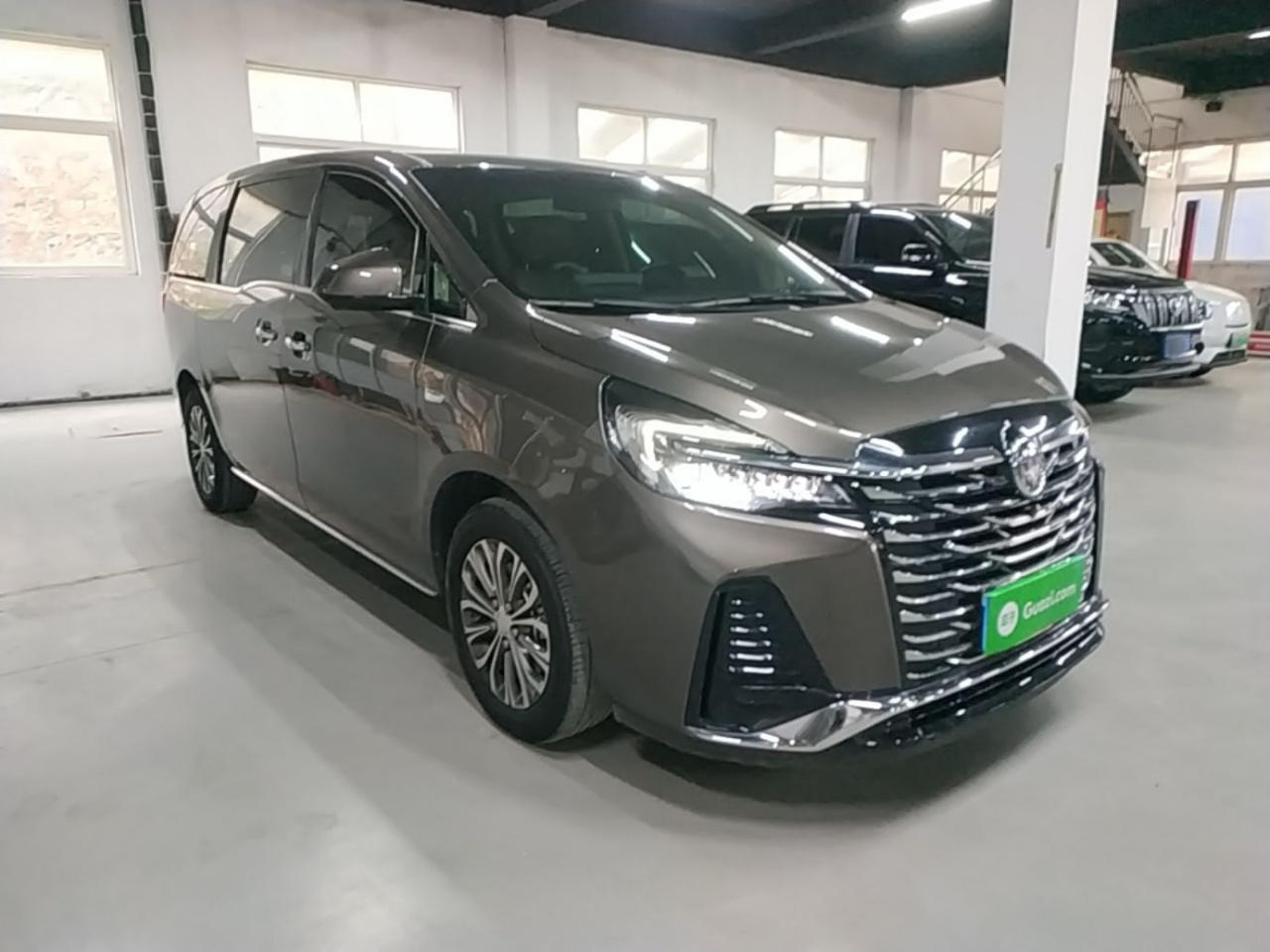 GL8 2023 Facelift Luxury photo 5