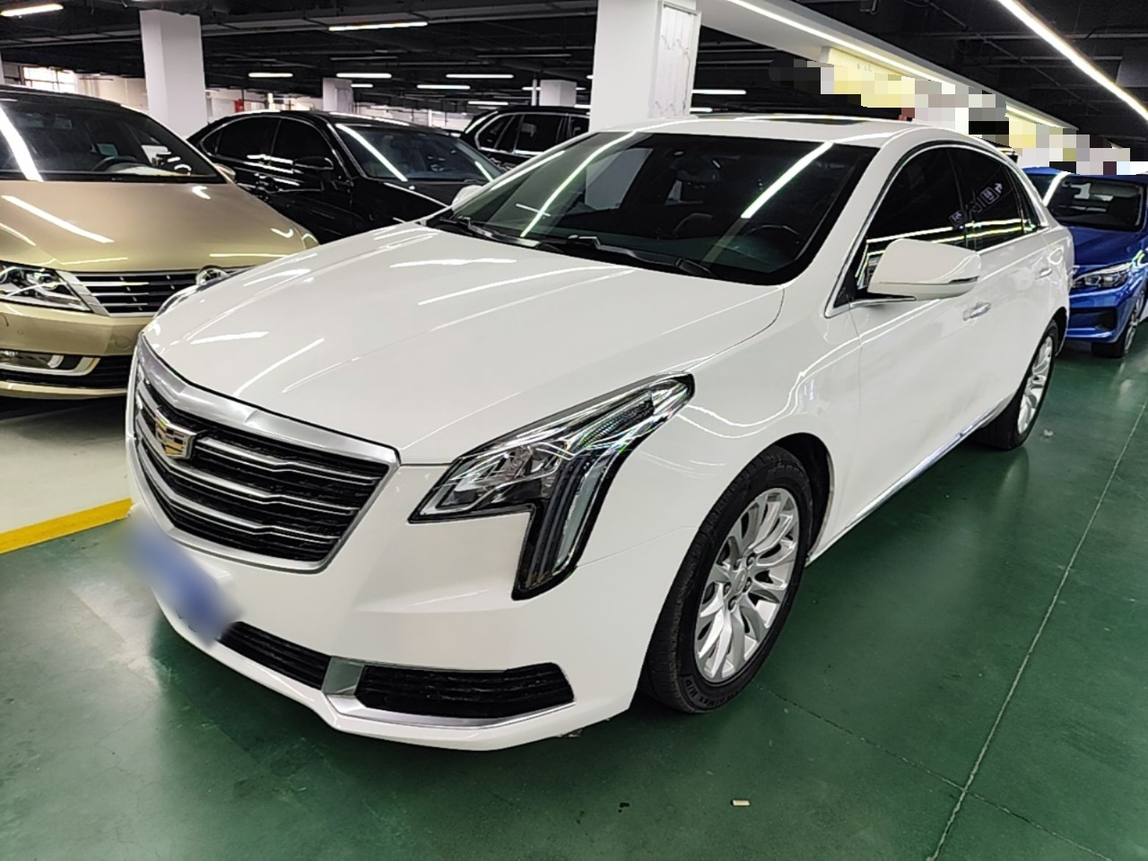 XTS 2018 28T Tech