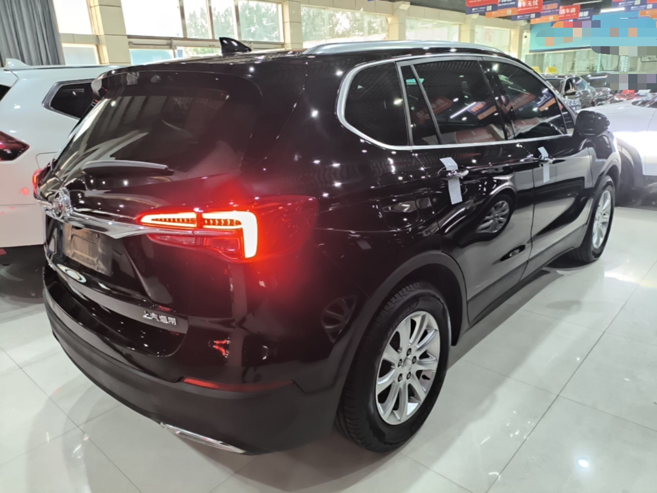 Envision 2021 532T RWD Luxury photo 3